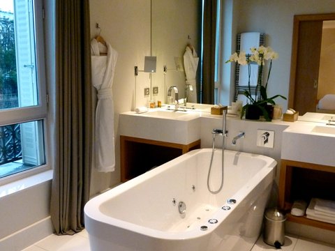 LA RESERVE PARIS HOTEL AND SPA - Photo 128
