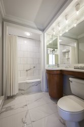  - Chateau Versailles Hotel Montreal