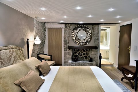 CHATEAU EZA - Photo 14