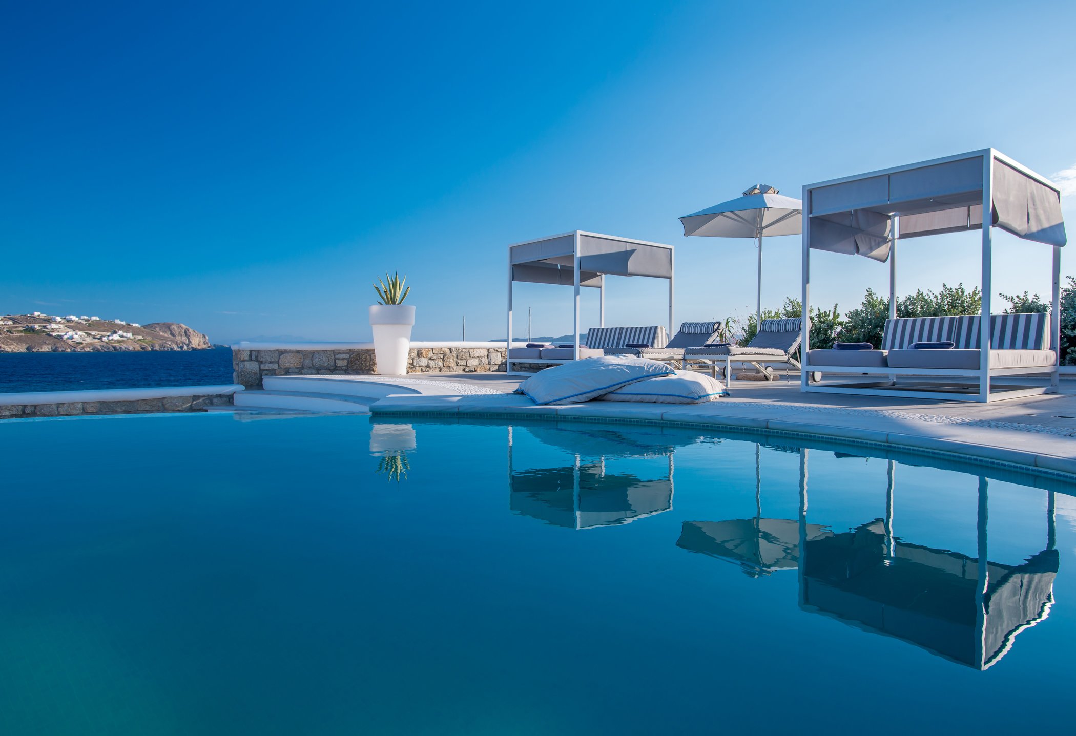 De.Light Boutique Hotel in Mykonos Reviews and Reservations