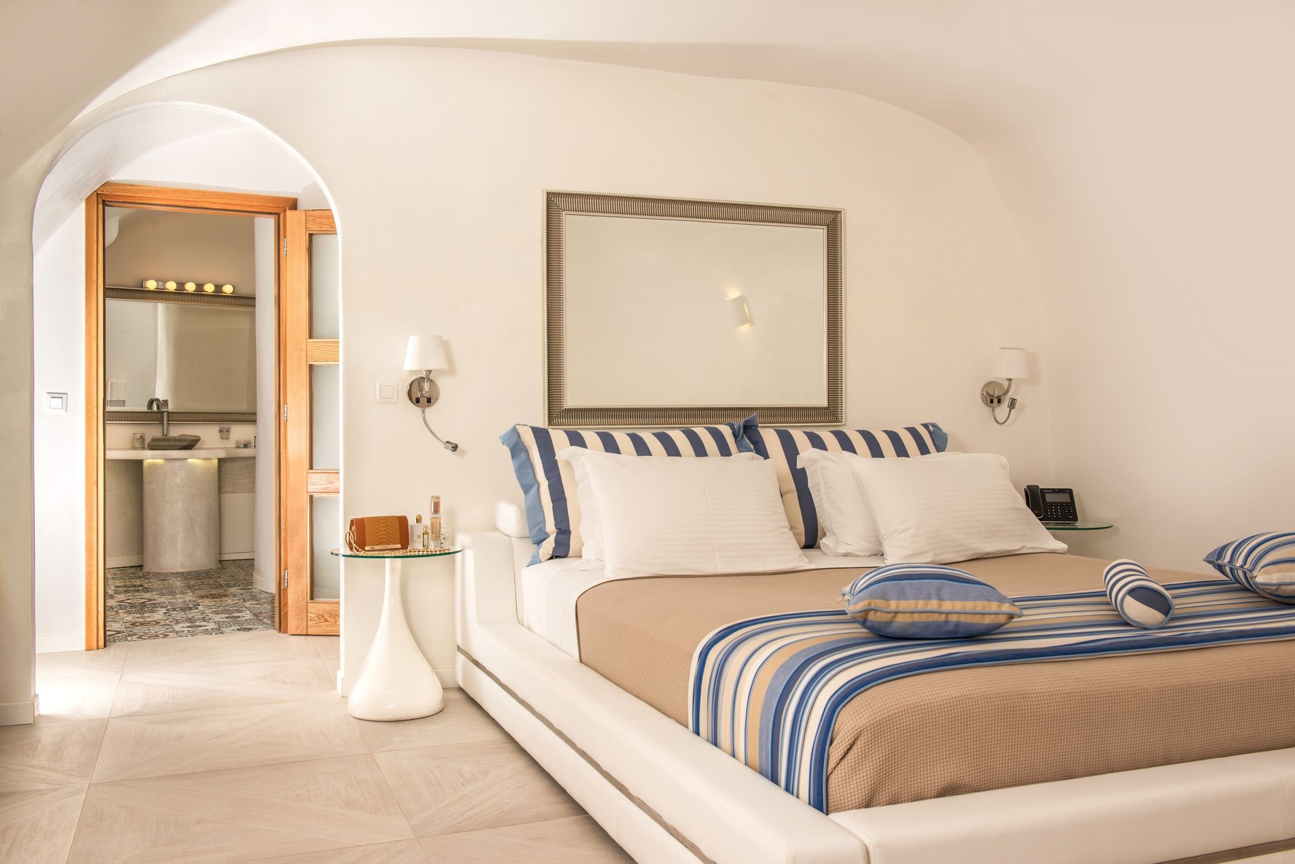 ELITE SUITES-guestroom-Presidental Suite pool seaview.jpg