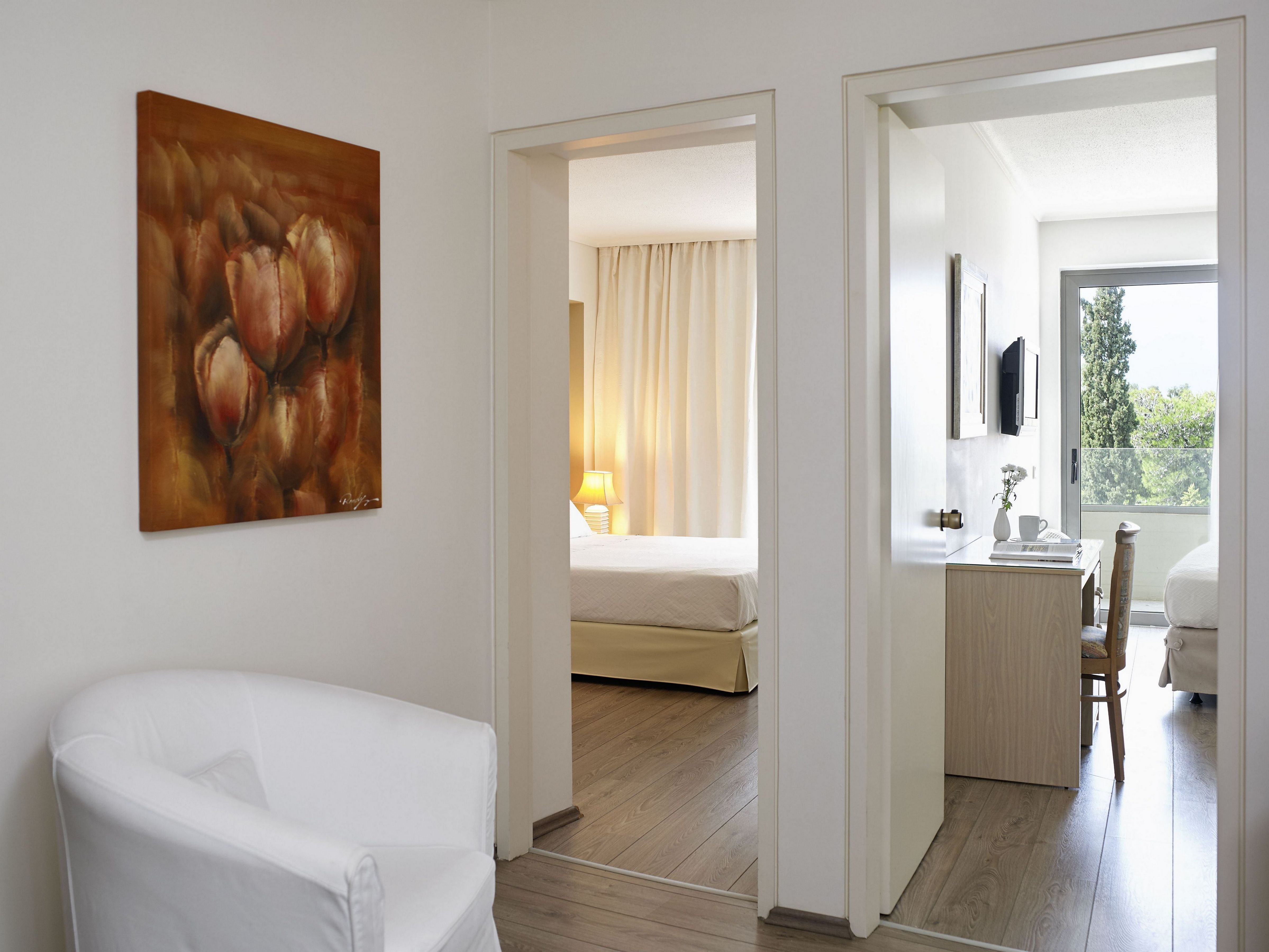 AMARILIA HOTEL-guestroom-SUITE.jpg
