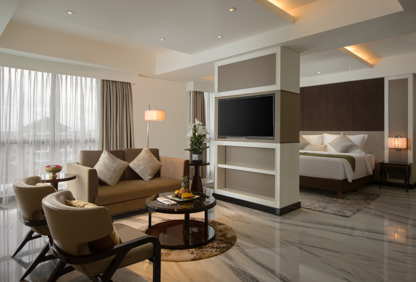 Swiss-Belhotel Yogyakarta-guestroom-Business Suite.jpg