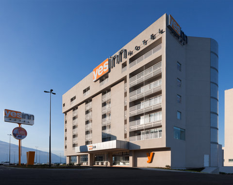 Fachada Yes Inn