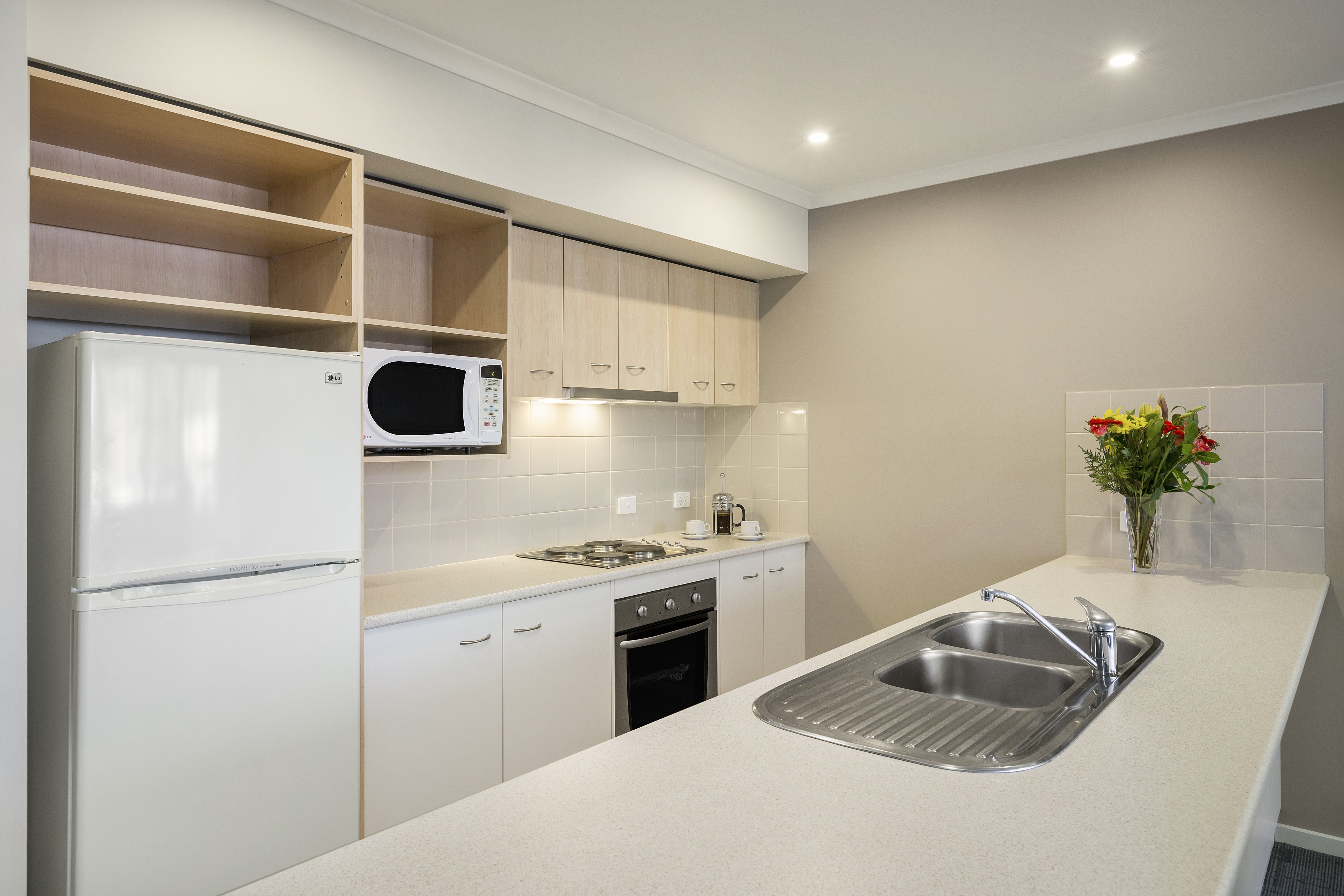 QUEST WAGGA WAGGA-guestroom-Kitchen Quest Wagga Wagga.jpg
