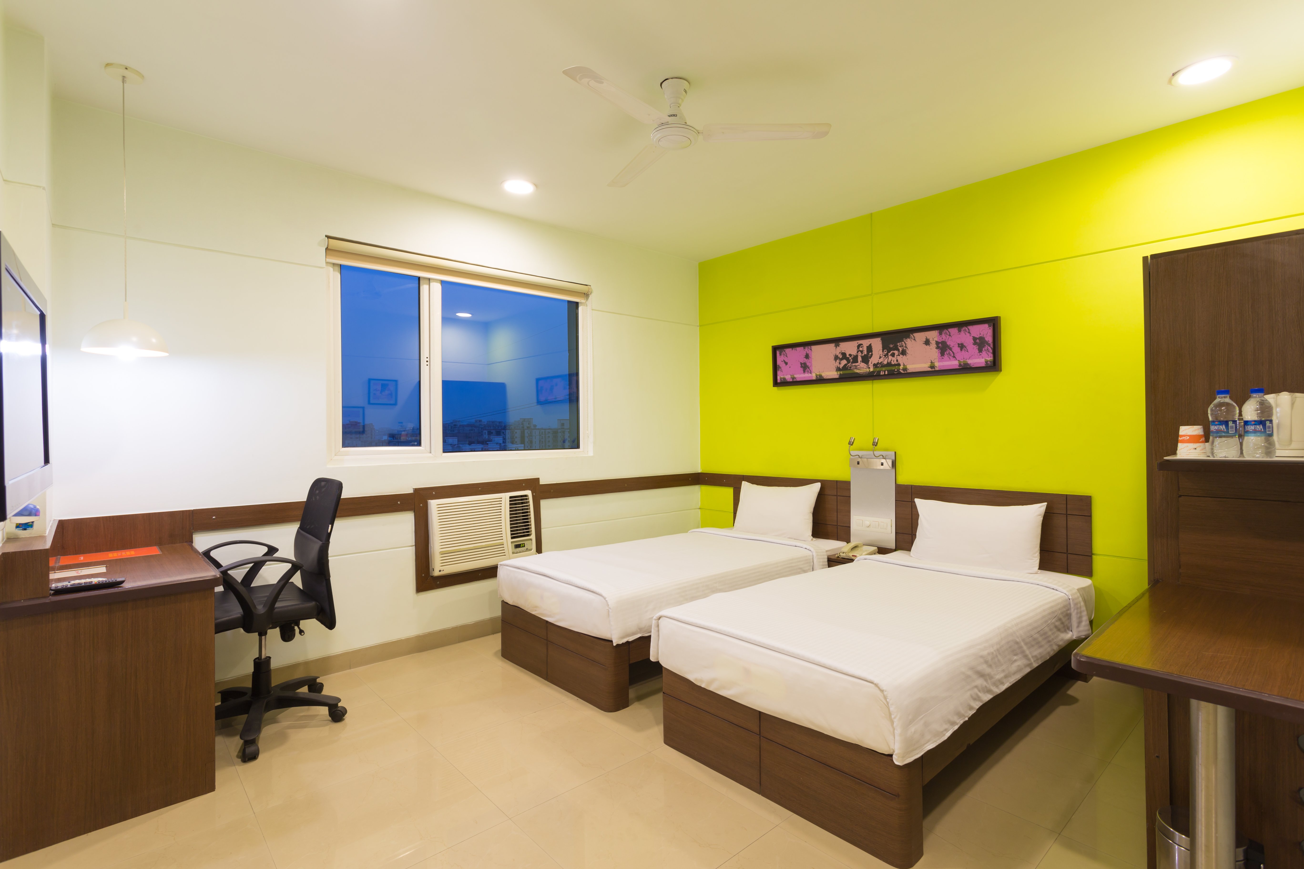GINGER NOIDA-guestroom-Twin Room.jpg