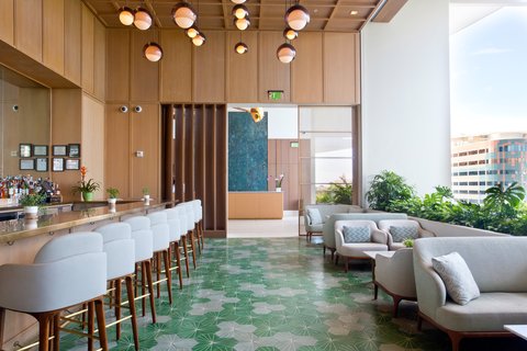 THE RITZ-CARLTON RESIDENCES, WAIKIKI BEACH - Photo 82