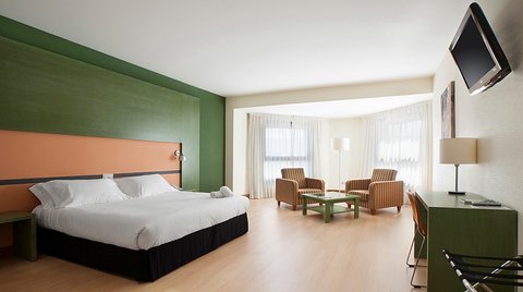 669552 Guest Room