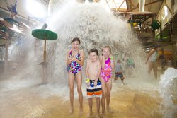  - Great Wolf Lodge Kansas City - I-435, Exit 13