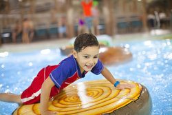  - Great Wolf Lodge Kansas City - I-435, Exit 13