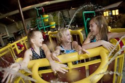  - Great Wolf Lodge Kansas City - I-435, Exit 13