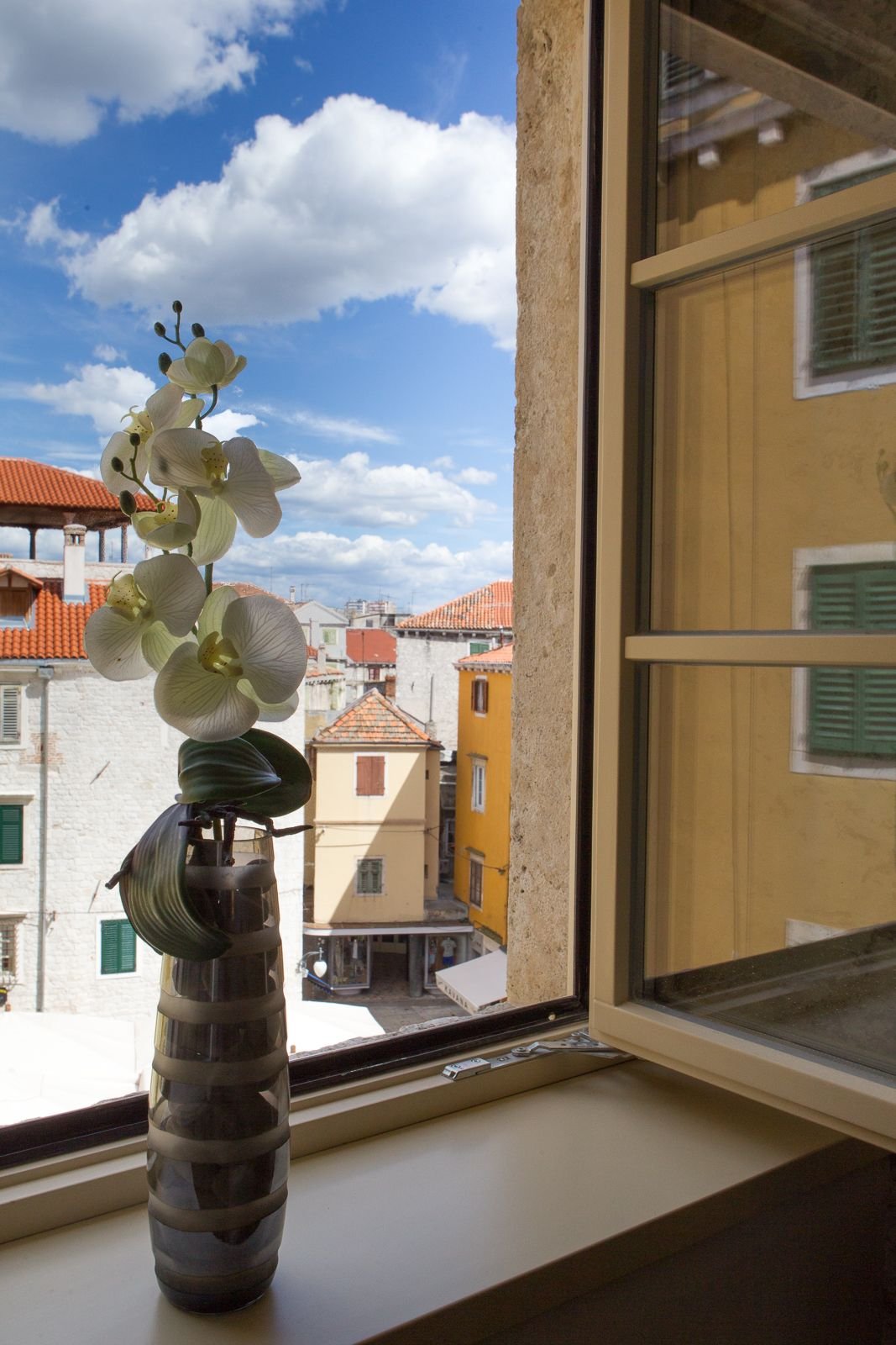 HERITAGE HOTEL LIFE PALACE-guestroom-Deluxe double room.jpg