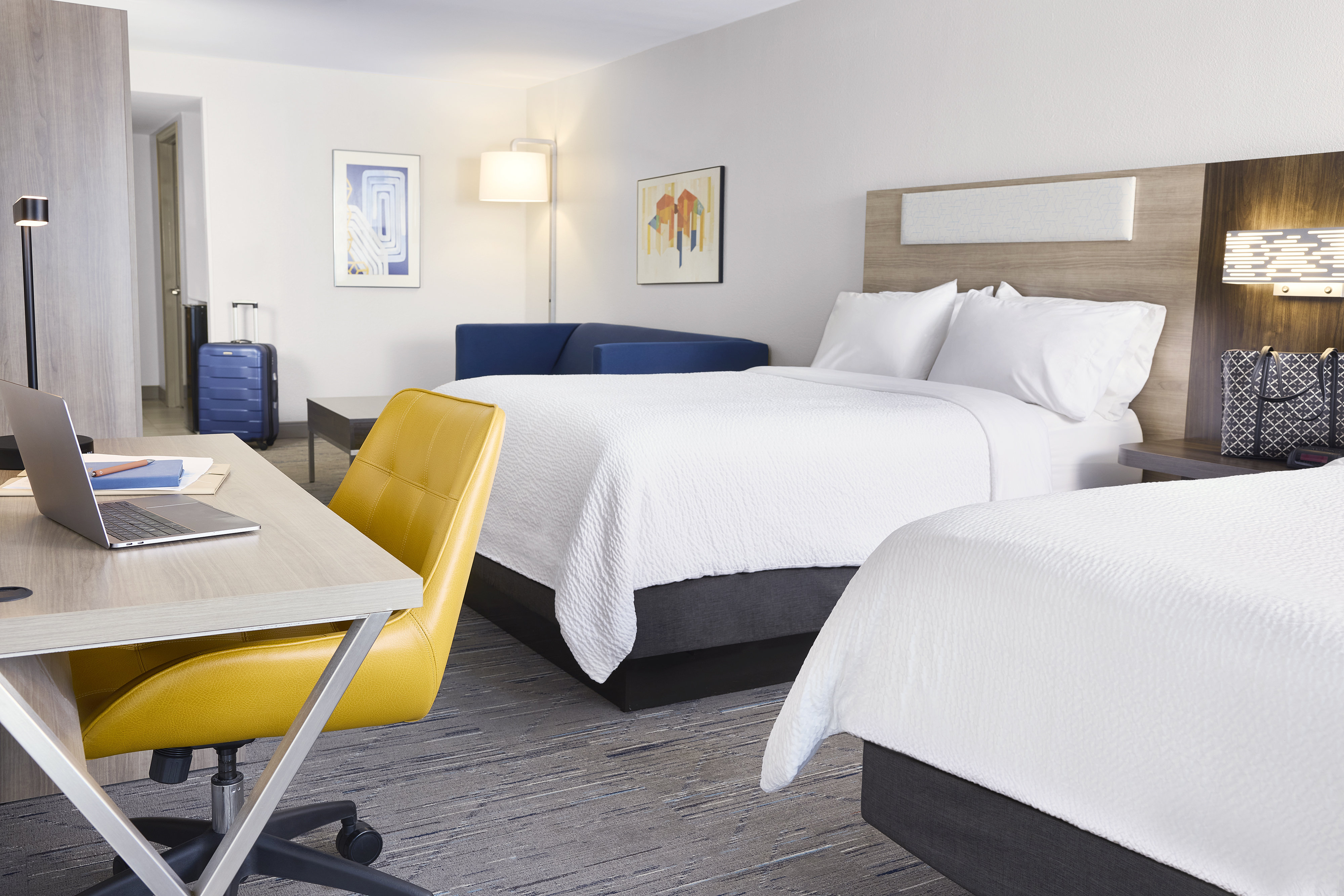 HOLIDAY INN EXP STES WEATHERFORD BY-guestroom-Guest Room.jpg