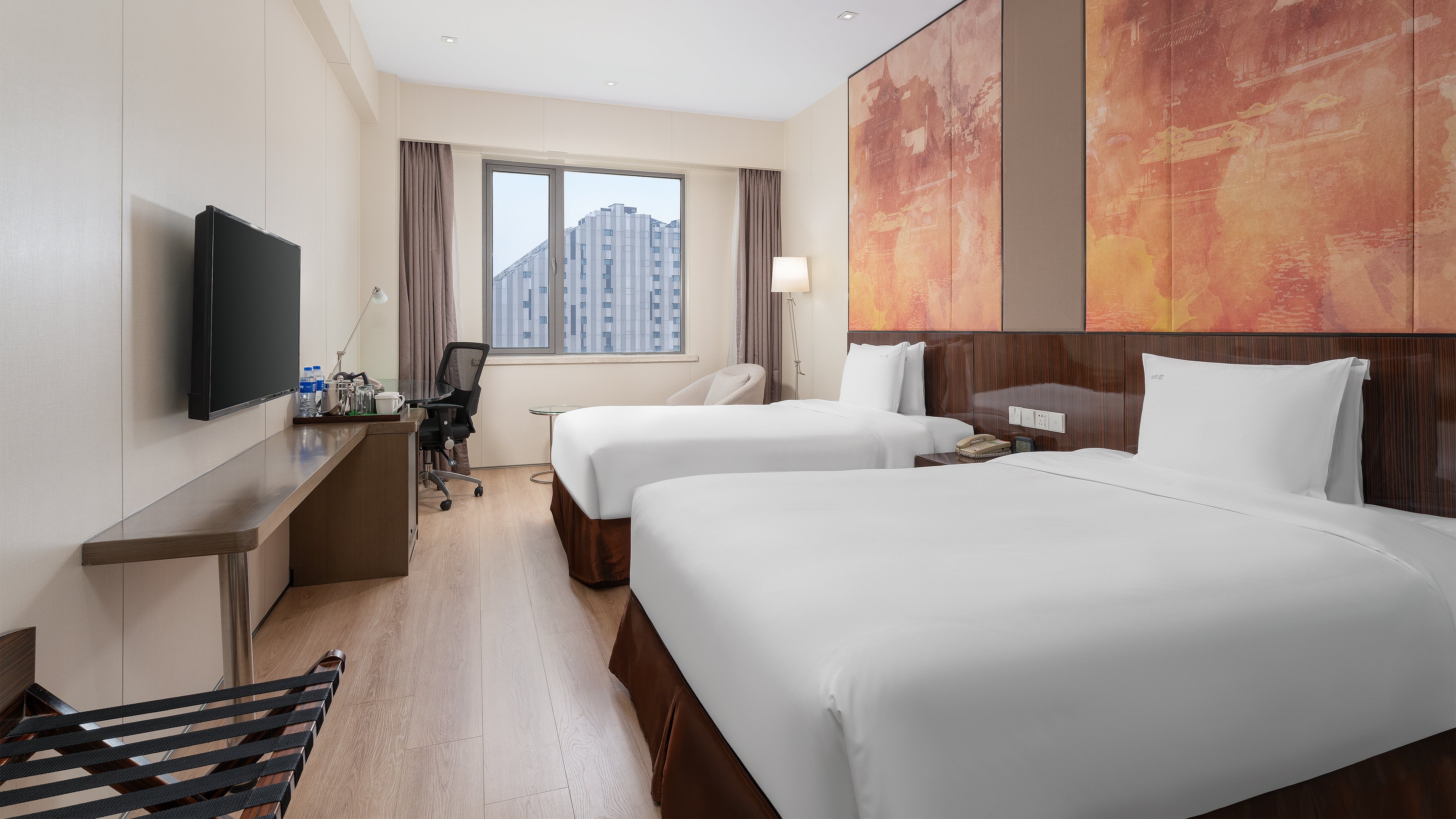 HOLIDAY INN AQUA CITY NANJING BY IH-guestroom-Double Bed Guest Room.jpg