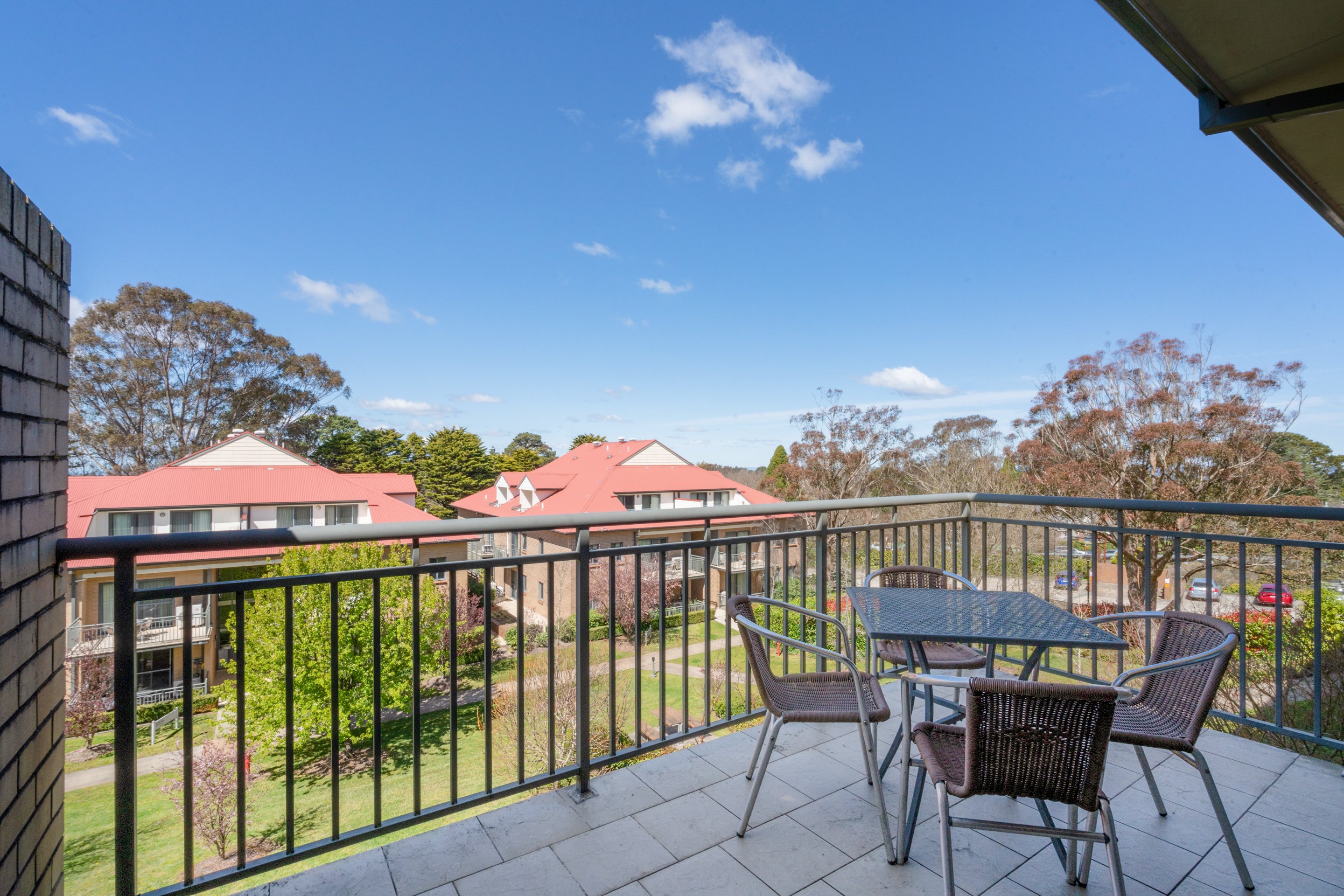 Leisure Inn Spires-guestroom-One Bedroom Apartment Balcony.jpg