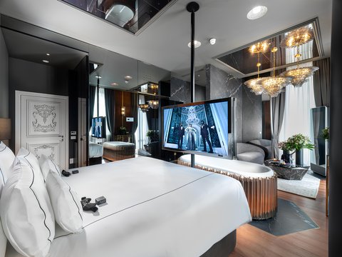 THE PLEIN HOTEL - Photo 29