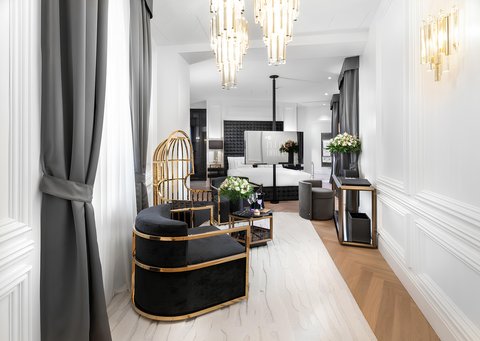 THE PLEIN HOTEL - Photo 10