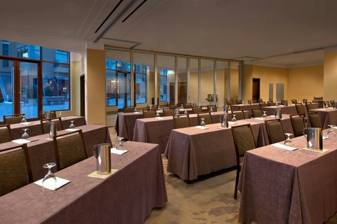 THE WESTIN RIVERFRONT RESORT - Photo 88