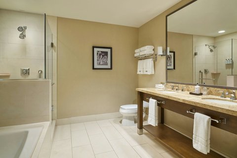 THE WESTIN RIVERFRONT RESORT - Photo 29
