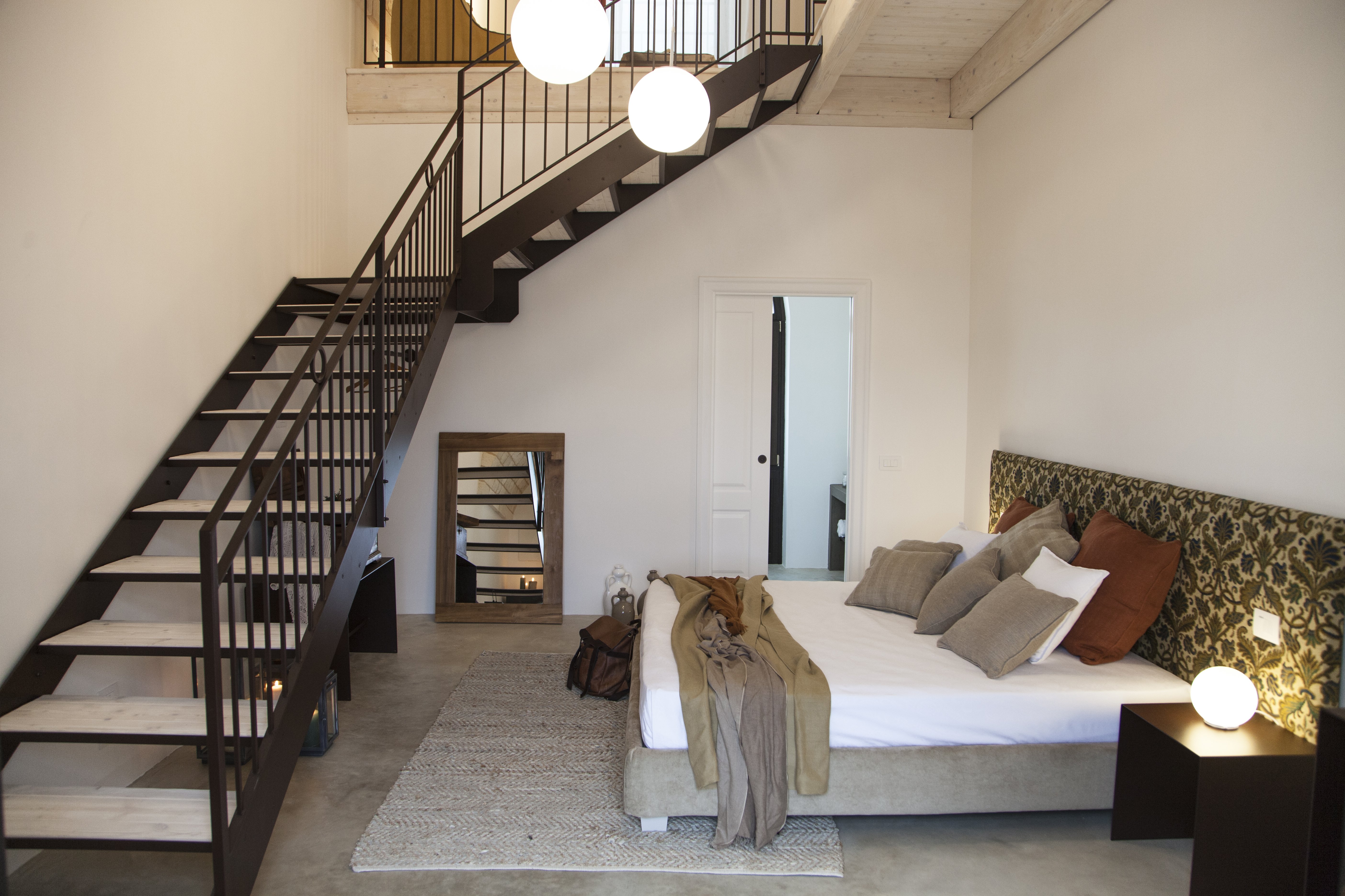 OTTOLIRE RESORT-guestroom-Executive Room.jpg