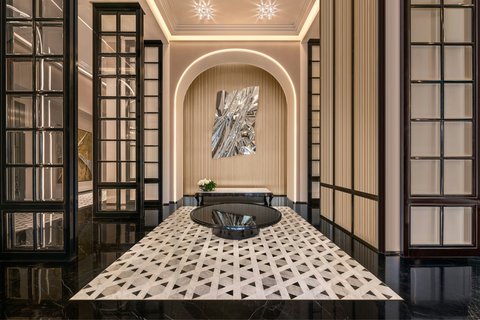 THE RITZ CARLTON BANGKOK - Photo 7