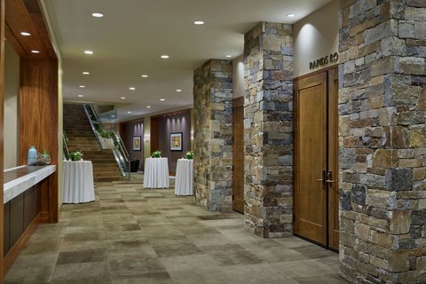 THE WESTIN RIVERFRONT RESORT - Photo 75