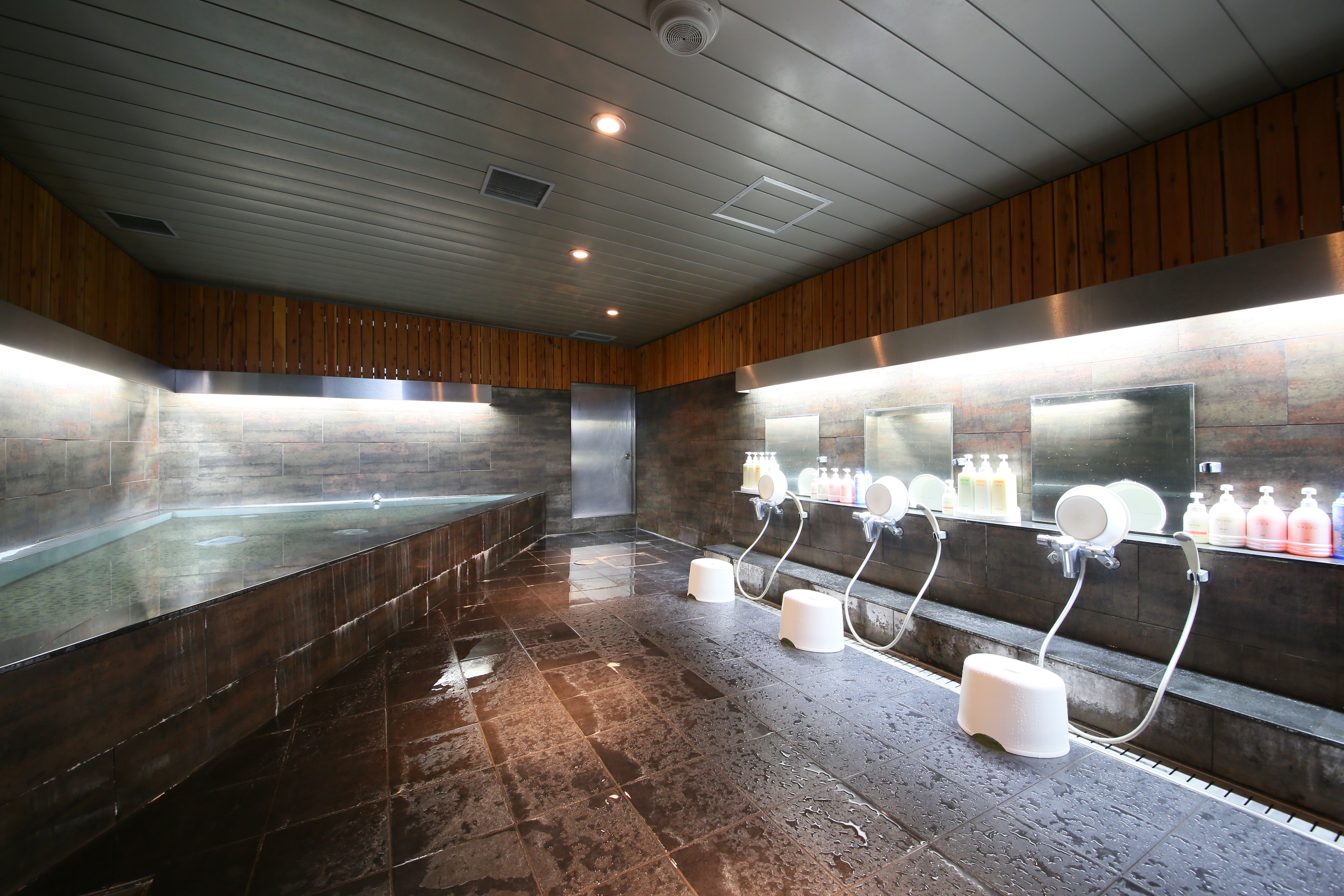 KOKO STAY Sagamihara-guestroom-Public Bath.jpg