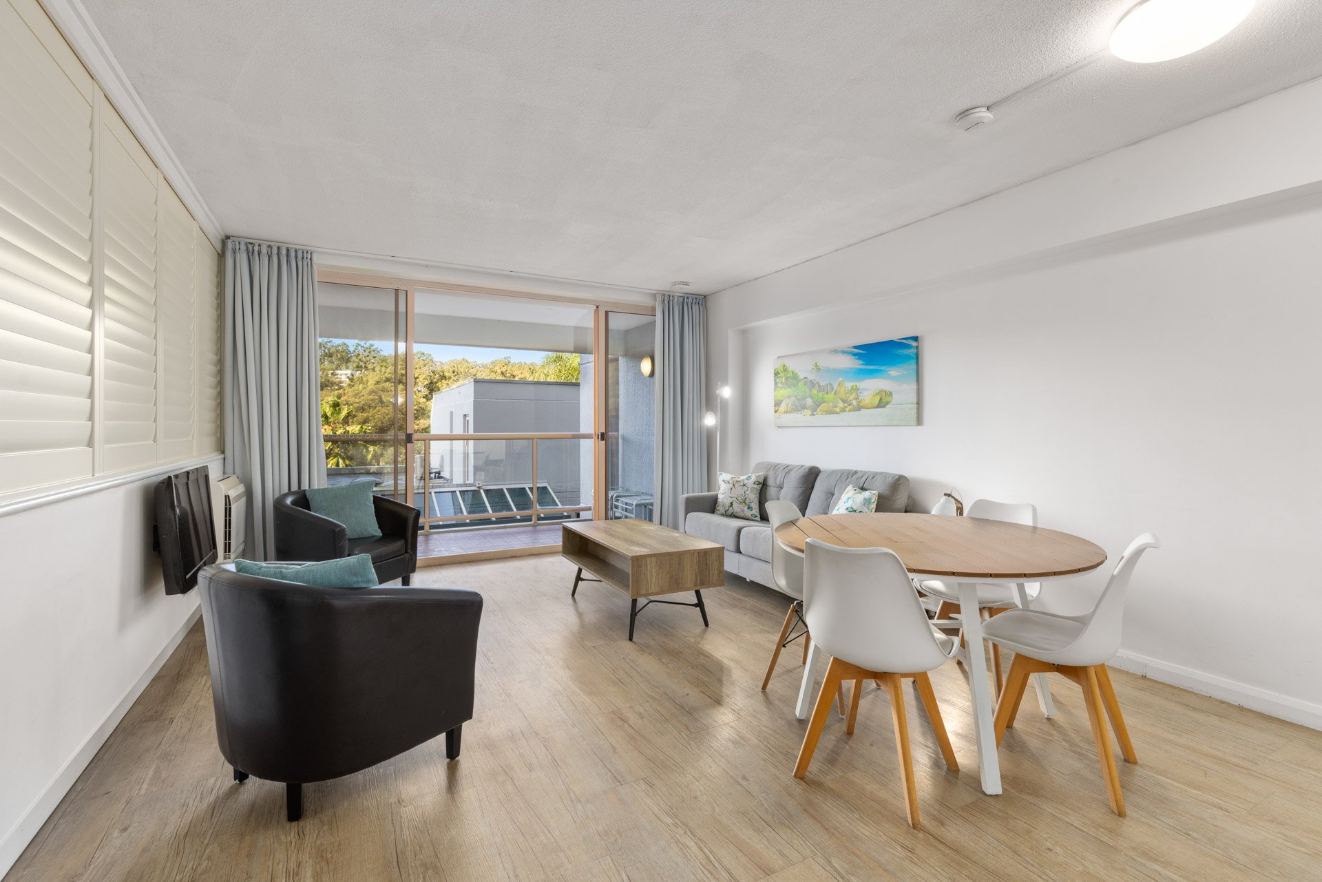 CHARLESWORTH BAY BEACH RESORT-guestroom-One Bedroom Executive Apartment.jpg