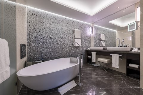 ROYAL SAVOY HOTEL AND SPA - Photo 22