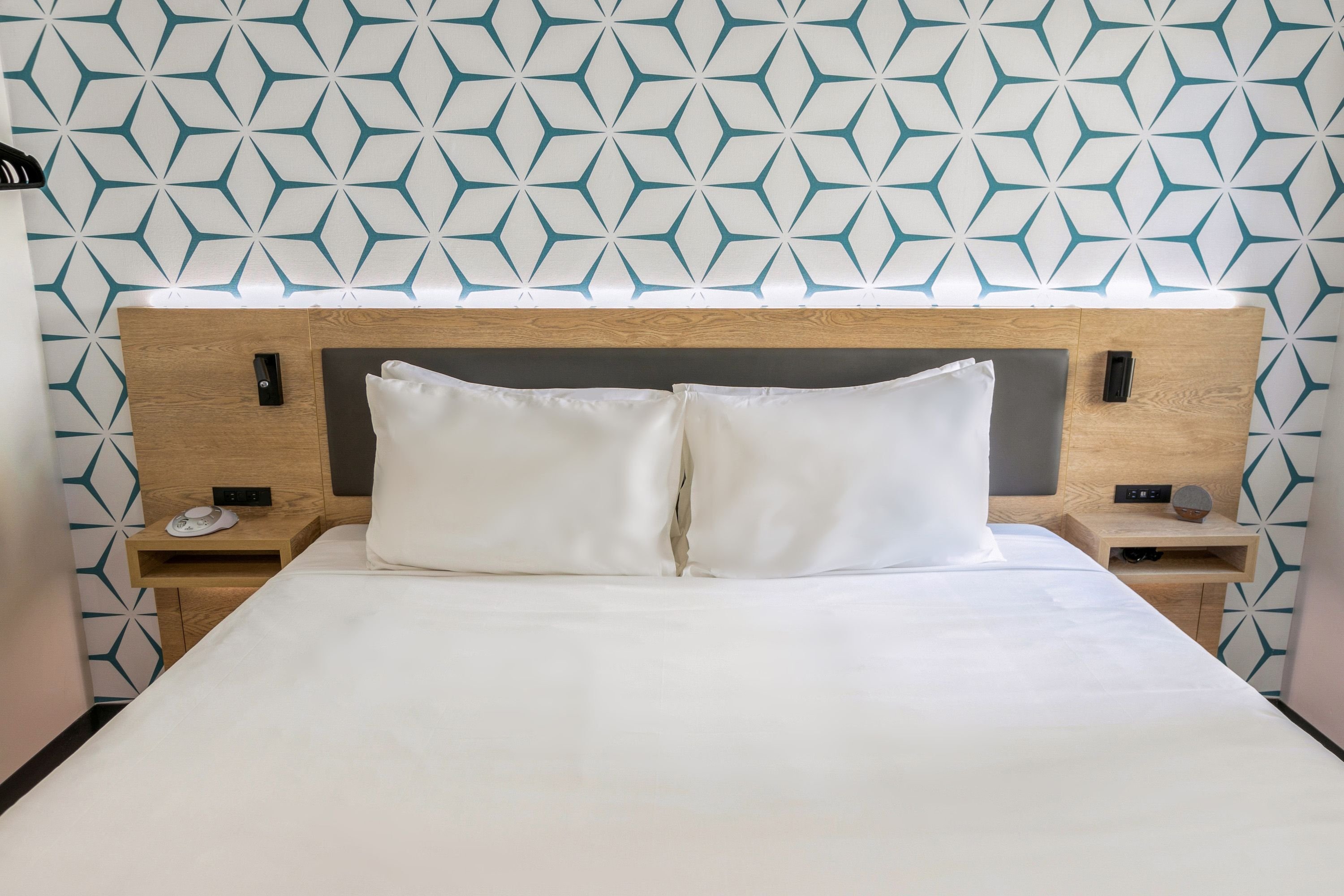 KASA NICHE HOTEL REDWOOD CITY-guestroom-King Room.jpg