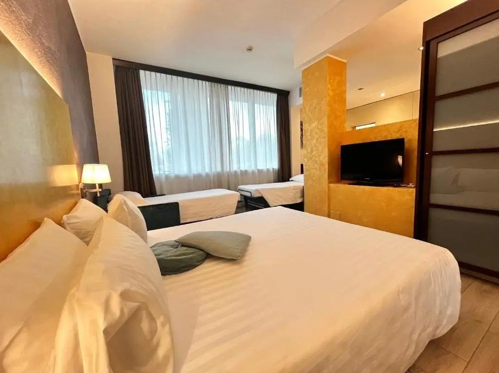 B&B HOTEL BERGAMO EXECUTIVE-guestroom-Guest Room.jpg