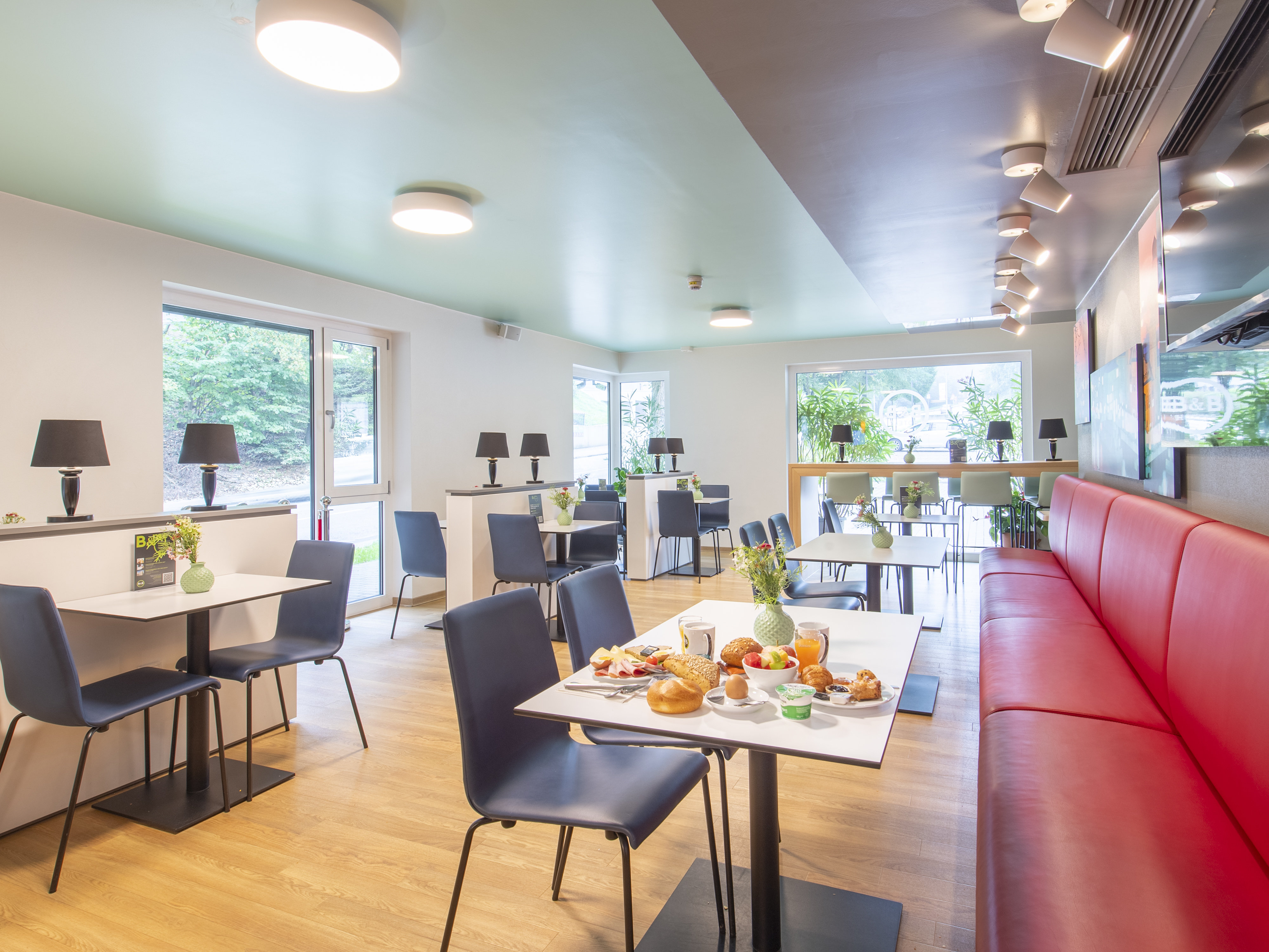 B&B HOTEL PASSAU-WEST-guestroom-Hotel Passau Breakfas Room.jpg