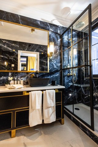 Prestige Room (Blue) - Bathroom