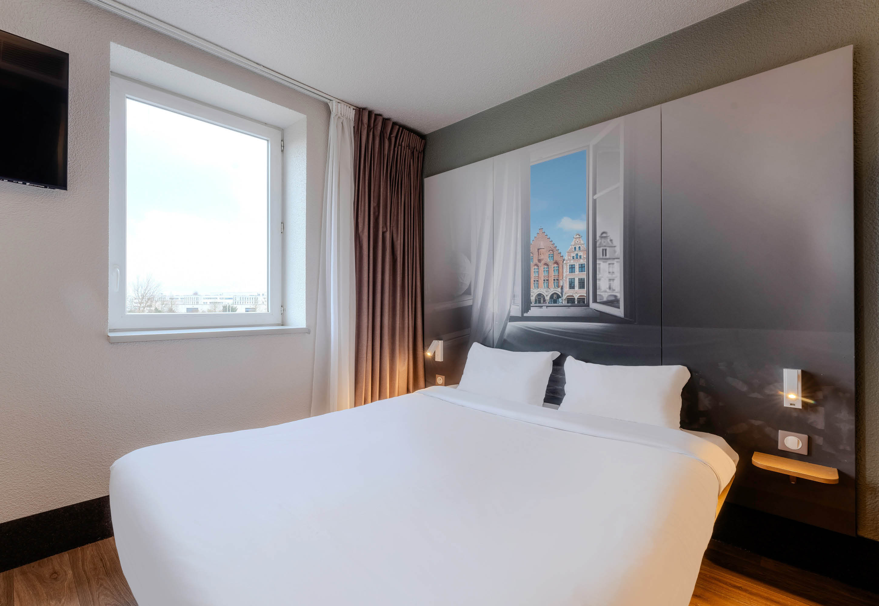 B&B HOTEL ARRAS-guestroom-Guest Room.jpg