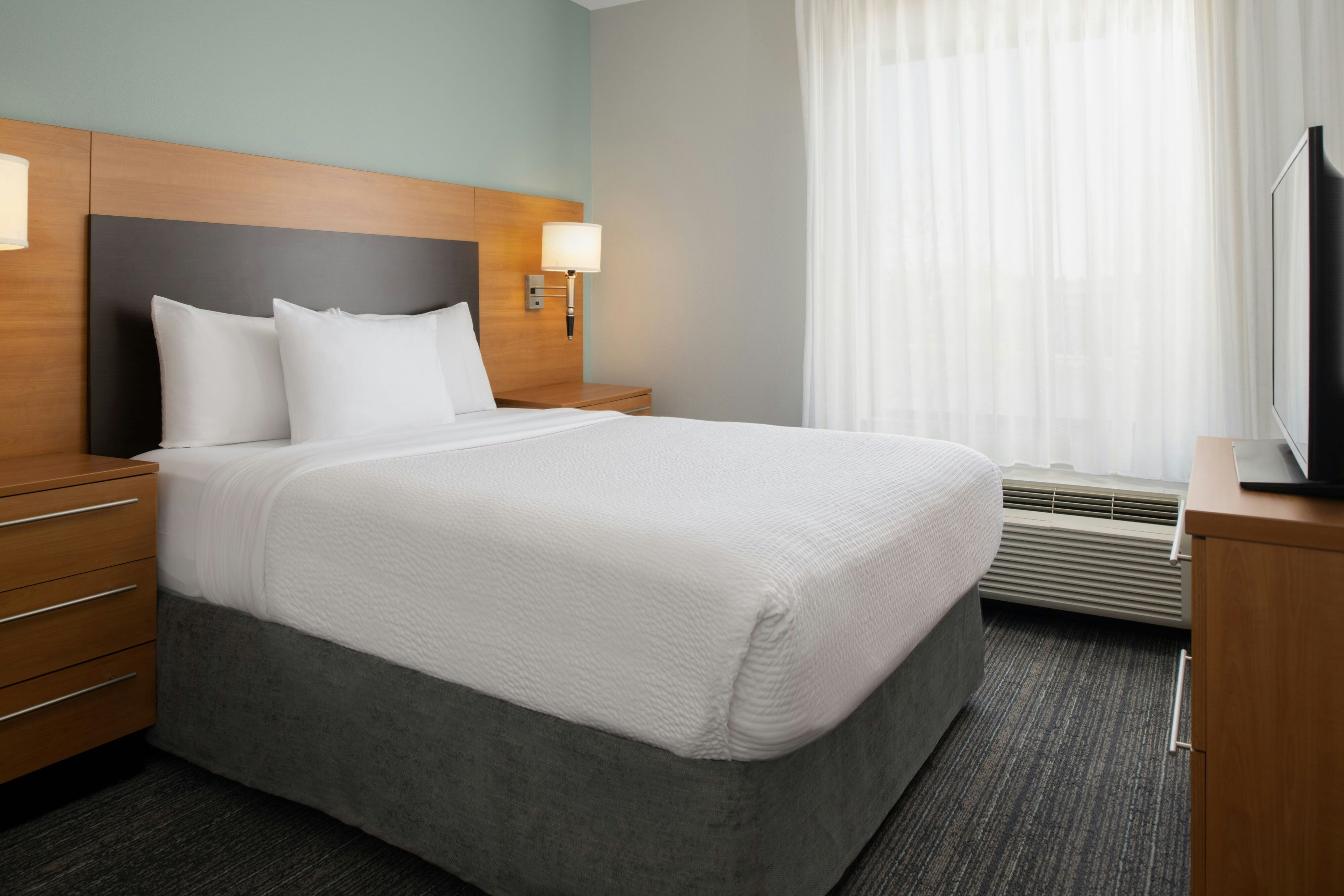 TownePlace Suites by Marriott Jackson Ridgeland Township at Colony Park-guestroom-Two-Bedroom Suite - Queen Bedroom.jpg