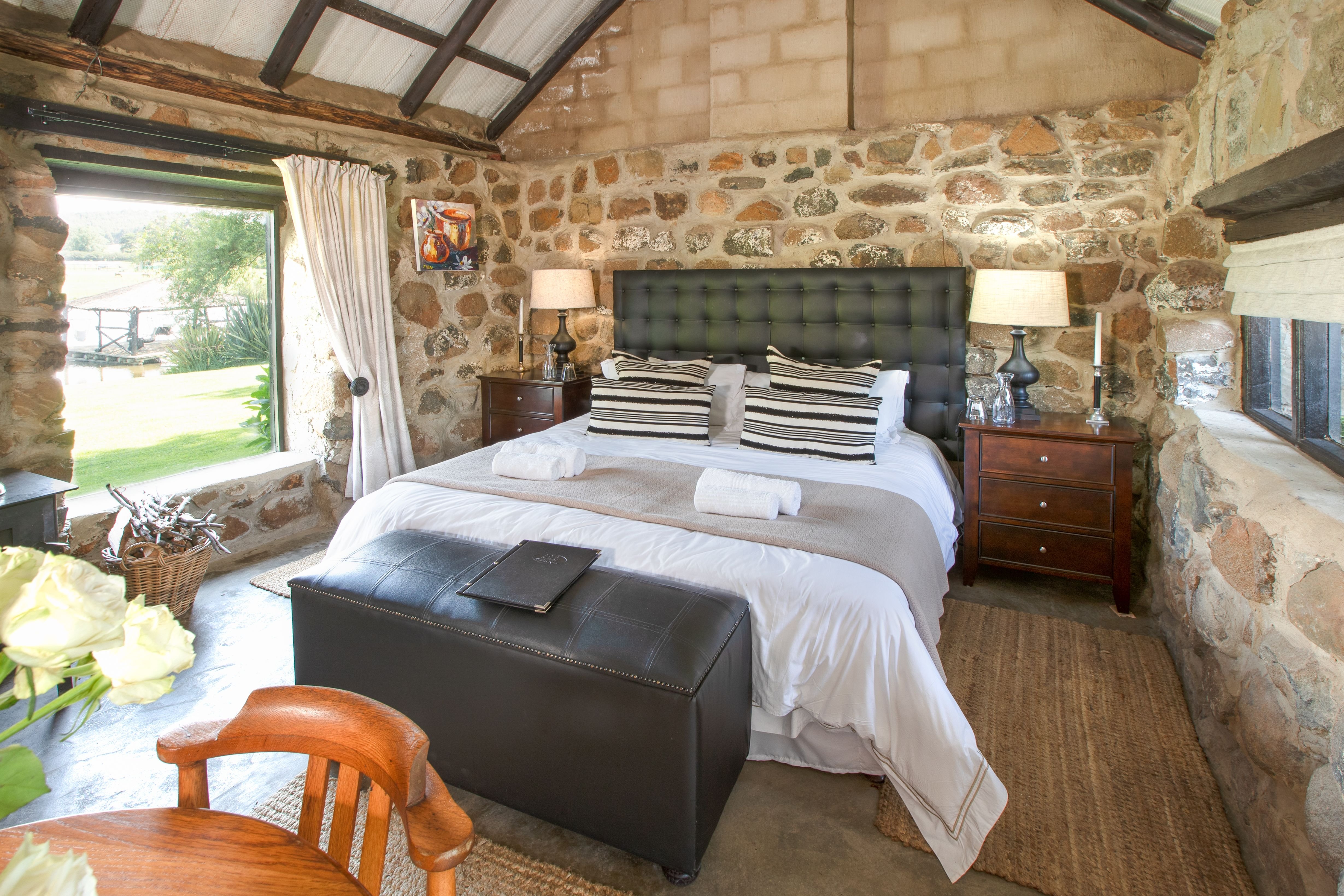 FLITWICK RANCH-guestroom-Bull Stables Room 7.jpg