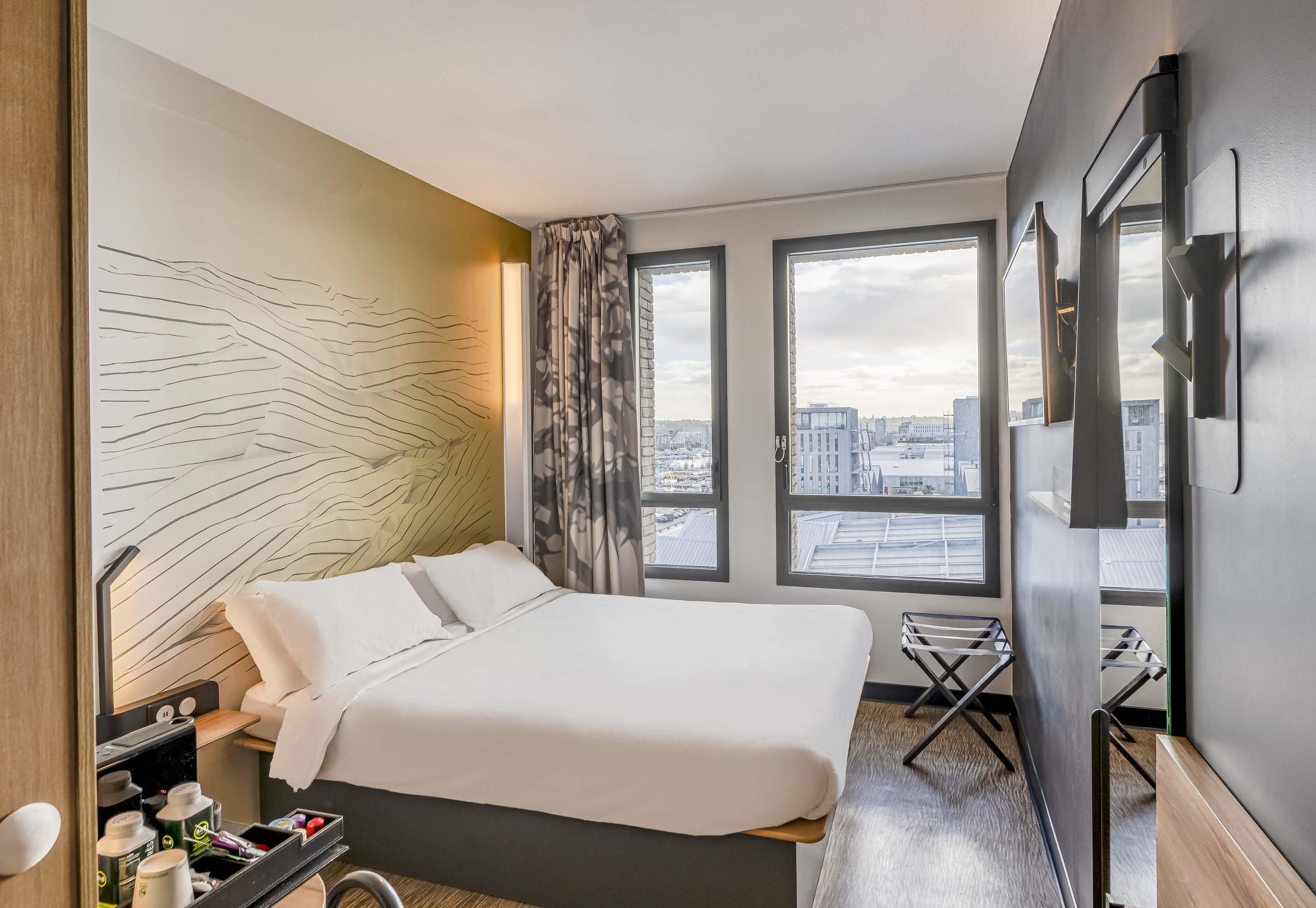 B&B HOTEL BORDEAUX BASSINS A FLOT-guestroom-Guest Room.jpg