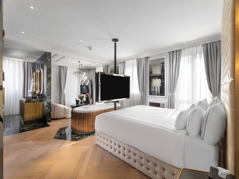 THE PLEIN HOTEL - Photo 13