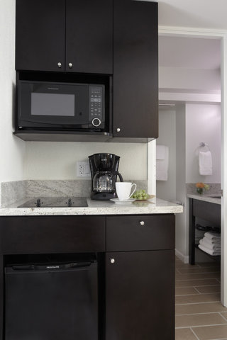 Island Colony Kitchenette Detail