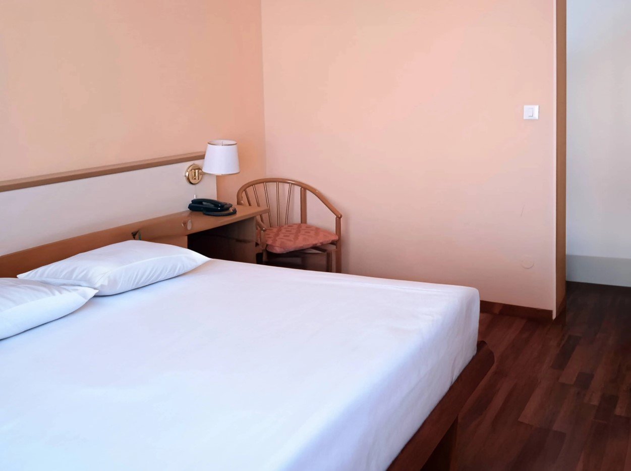 B&B HOTEL RIVIERA CELLE LIGURE-guestroom-Guest Room.jpg