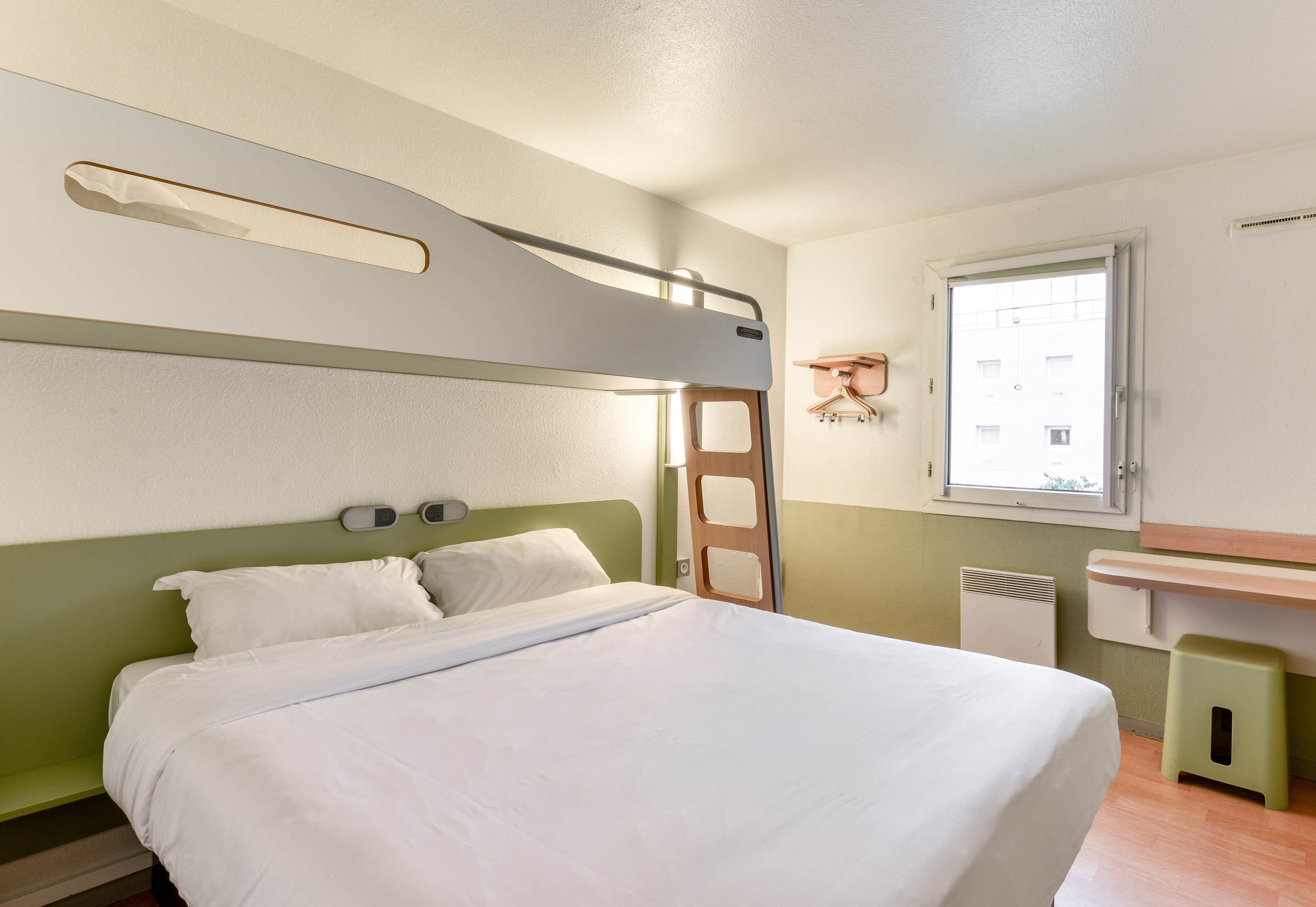B&B HOTEL MONTPELLIER SUD LATTES-guestroom-GUEST ROOM.jpg