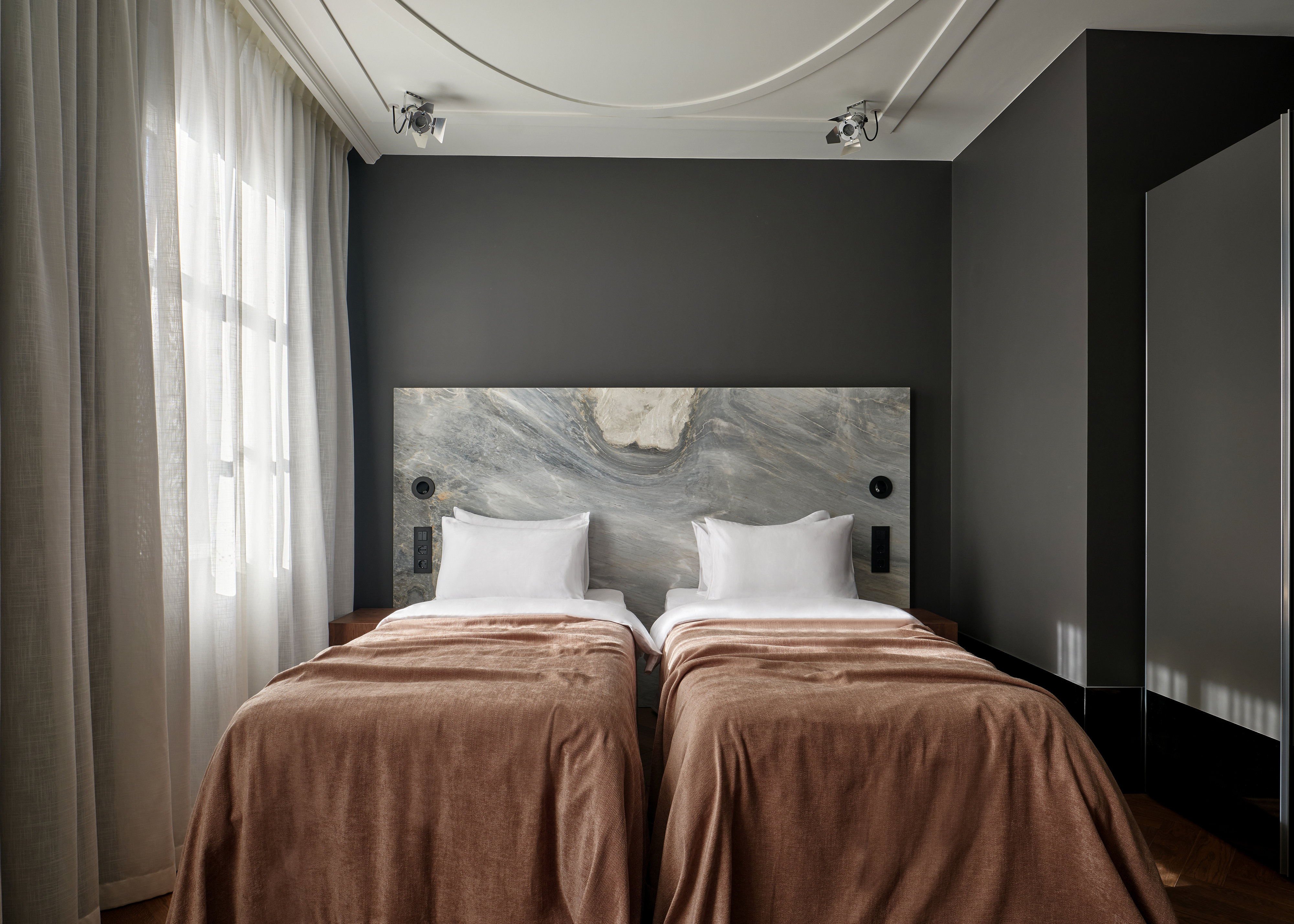 Reja-guestroom-Standard Twin Or Double.jpg