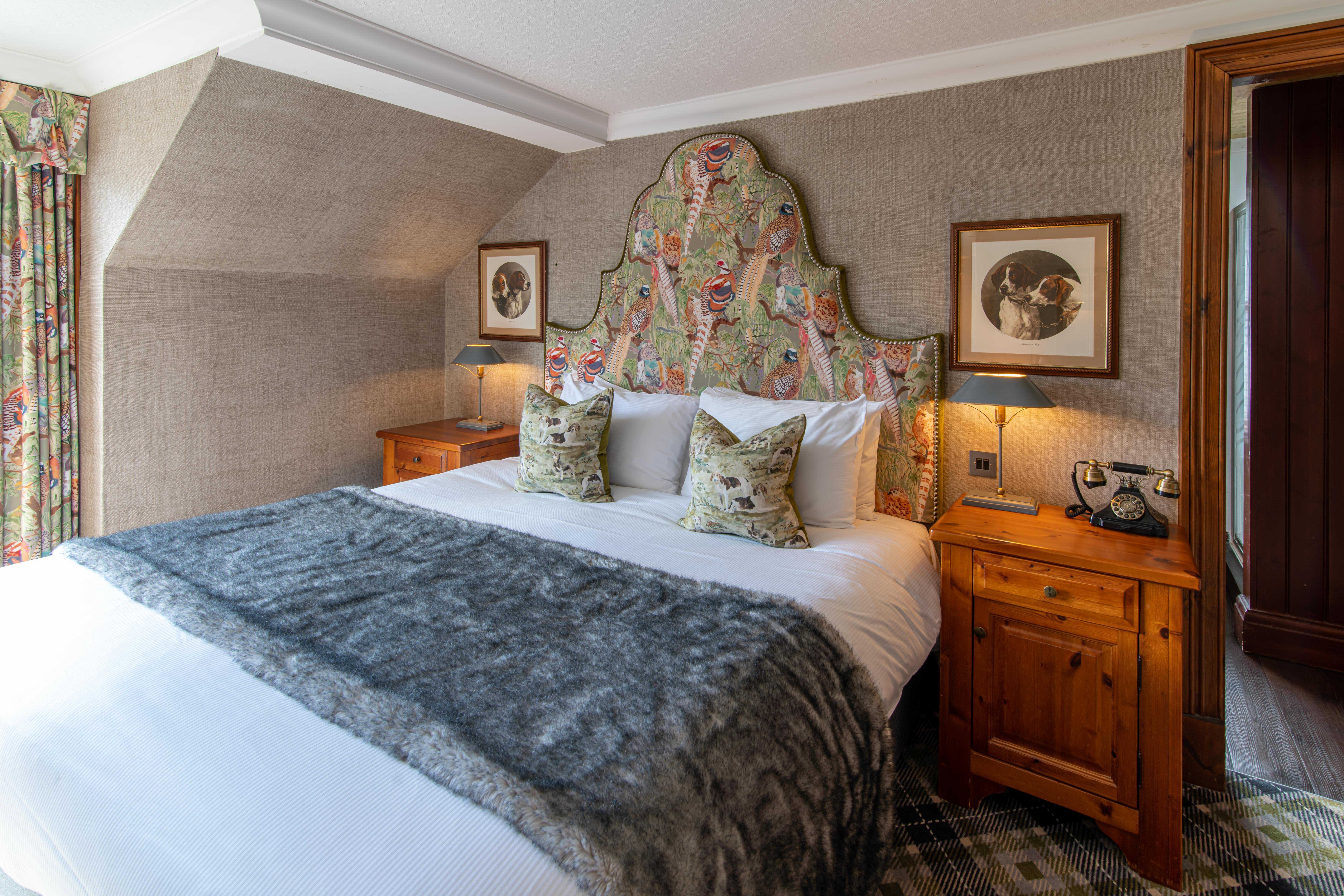 Dunkeld House Hotel-guestroom-General Wade Suite.jpg