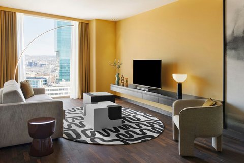 RENAISSANCE ZURICH TOWER HOTEL - Photo 16