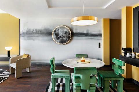 RENAISSANCE ZURICH TOWER HOTEL - Photo 18