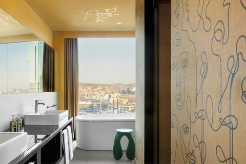 RENAISSANCE ZURICH TOWER HOTEL - Photo 23