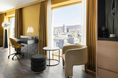 RENAISSANCE ZURICH TOWER HOTEL - Photo 8