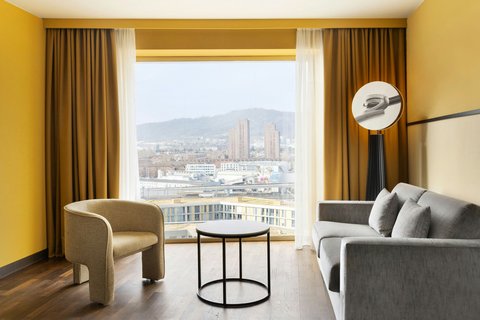 RENAISSANCE ZURICH TOWER HOTEL - Photo 39