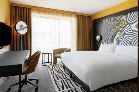 RENAISSANCE ZURICH TOWER HOTEL - Photo 35