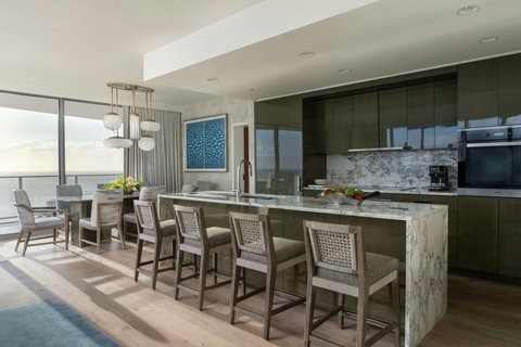 THE RITZ-CARLTON RESIDENCES, WAIKIKI BEACH - Photo 53